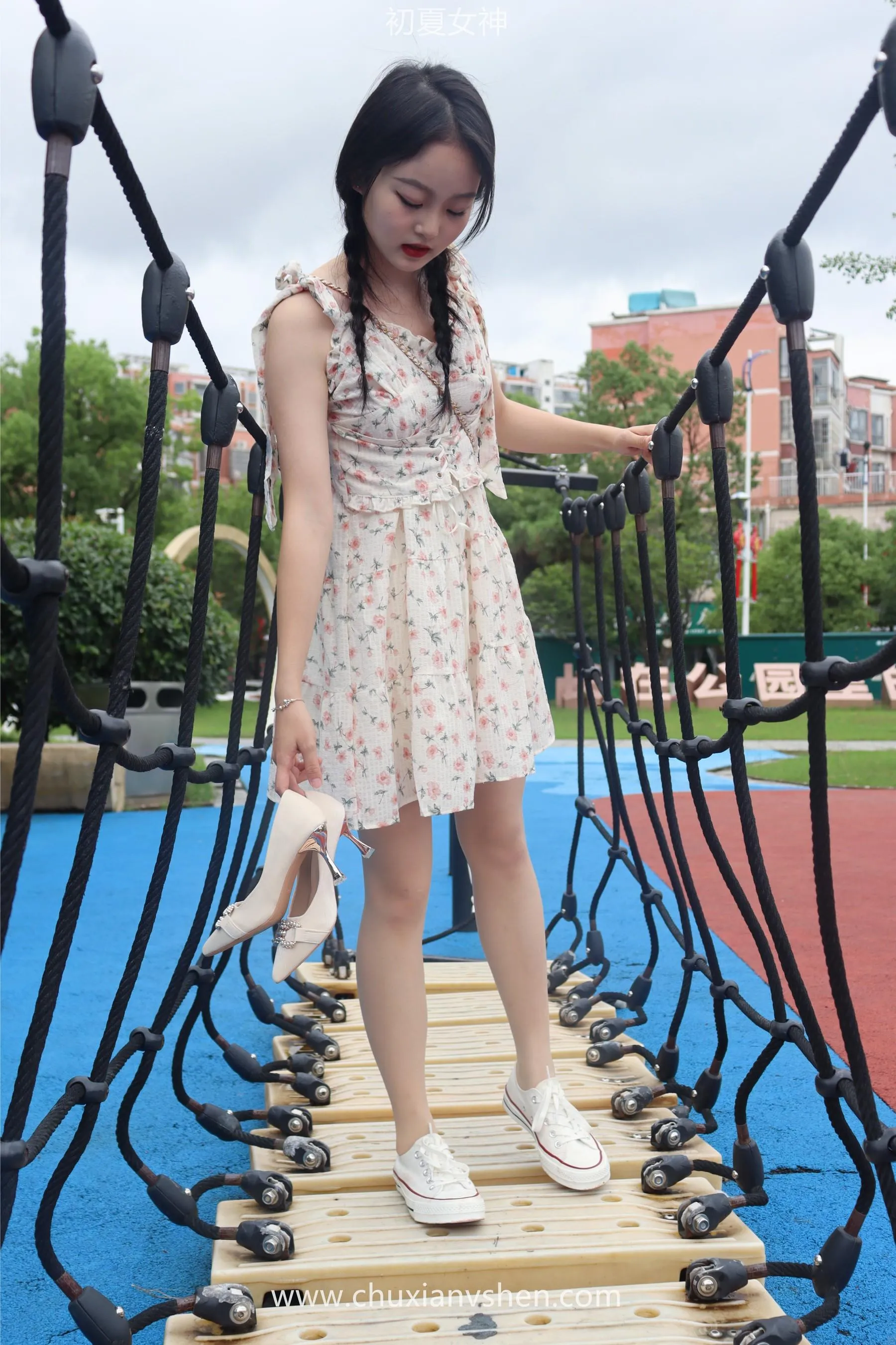 初夏女神 NO.050 双双 公园游玩 [221P]插图6